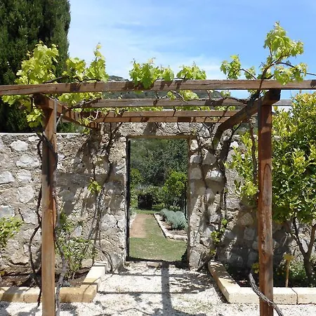 Camping Elbadoc Village